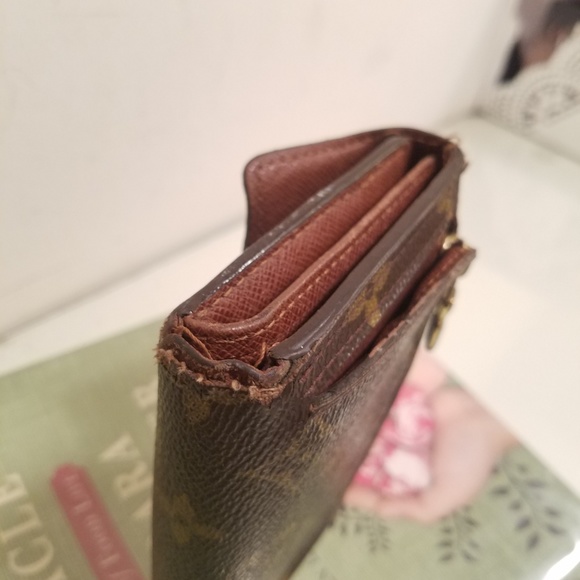 SALE! VINTAGE LOUIS VUITTON  Koala SHORT WALLET - Picture 2 of 8